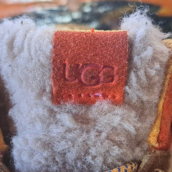 UGG Sneakers, Kid Size 13, Highland Hi Heritage, Brown Suede, Lace Up Booties - Picture 8 of 13